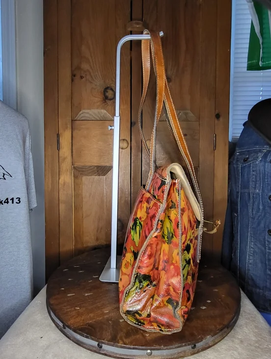 Patricia Nash Floral Bag - Picture 6 of 17